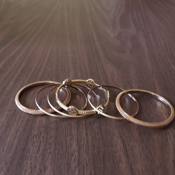 Gold tone bracelet set - Picture 2 of 3